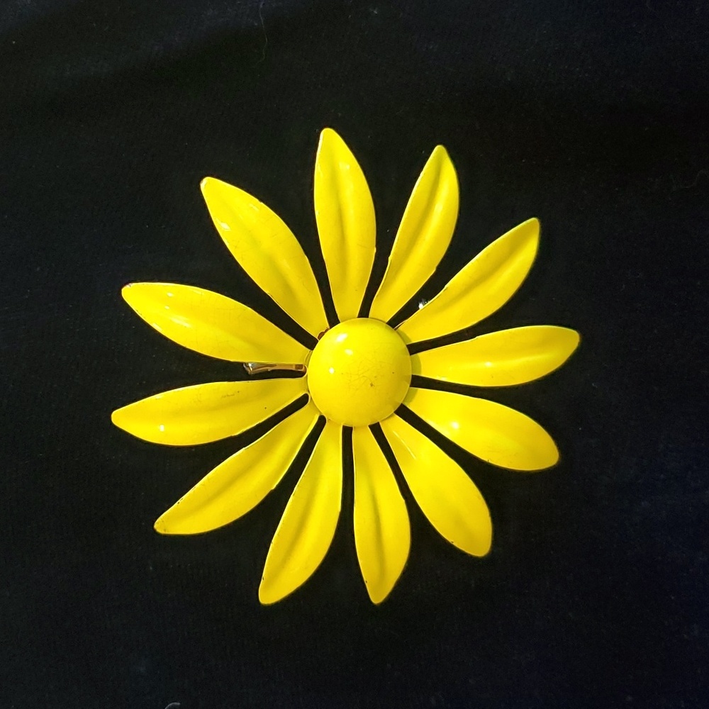 Vintage yellow flower pin